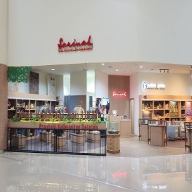 shop & dine